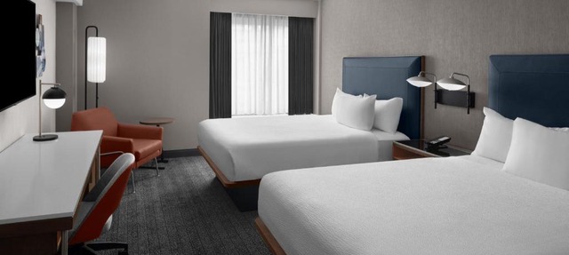 Courtyard by Marriott Pittsburgh University Center