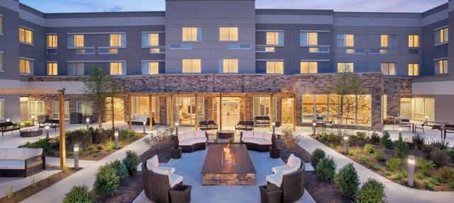 Courtyard by Marriott Wayne Fairfield
