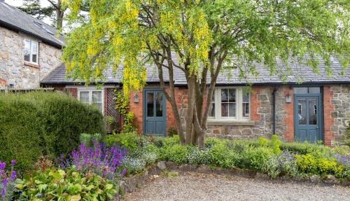 Courtyard Cottage