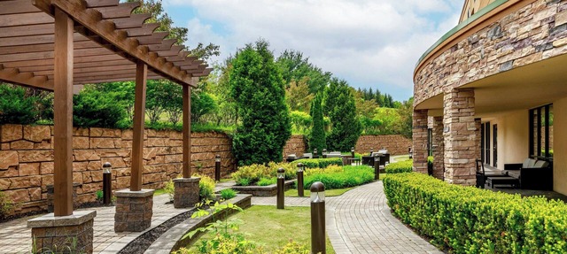 Courtyard Oneonta