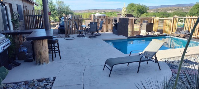 Cozy apartment in charming Camp Verde with Wi-Fi, AC. Tucked back