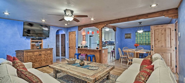 Cozy 'Blue Adobe' w/Steam Room 2 Mi. from Taos!