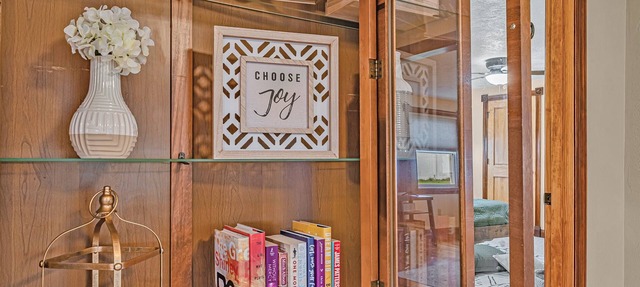 Cozy, Clean, Convenient Escape!