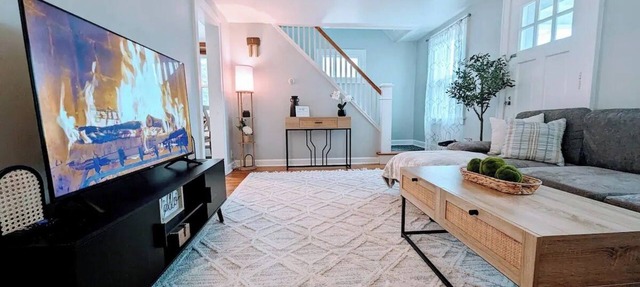 Cozy Cottage in Colonie