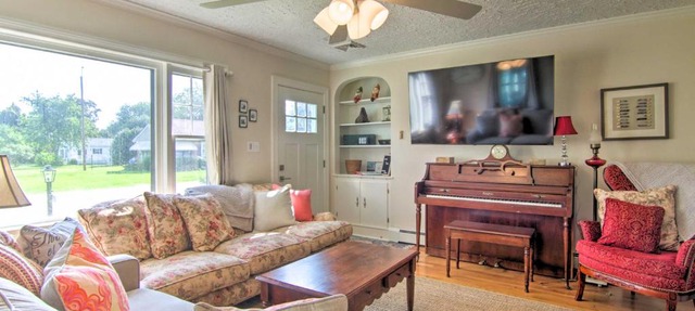 Cozy Cottage with Yard Less Than 2 Mi to Choptank River