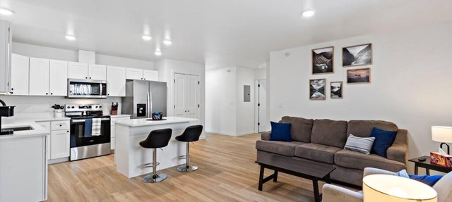 Cozy Eagle River Retreat