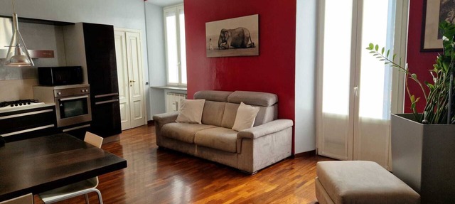 Cozy flat mins walk to Navigli and metro Porta Genova [NEW]