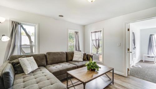 Cozy Glens Falls Getaway < 1 Mi to Downtown