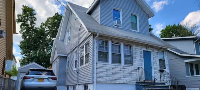 "Cozy Haven Steps from Branch Brook Park 🌳"