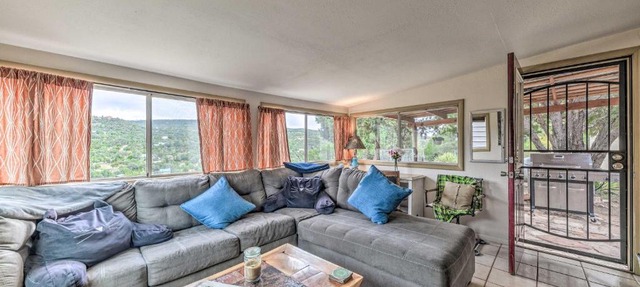 Cozy High Rolls Cottage Near Hiking Trails!