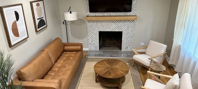 Cozy Home with Walking Distance to Scott Stadium
