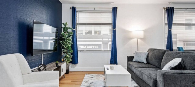 Cozy King Suite|Central, Workspace + Free Parking