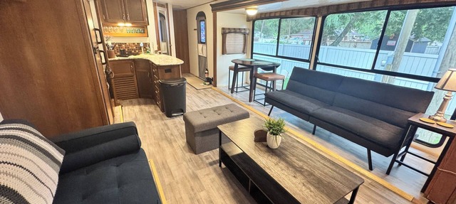 Cozy mobile home in charming Moncks Corner