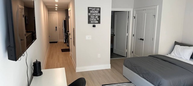Cozy Modern Studio Apartment