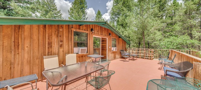 Cozy Mountaintop Retreat < 6 Mi to Ski Cloudcroft!