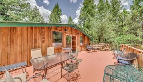 Cozy Mountaintop Retreat < 6 Mi to Ski Cloudcroft!