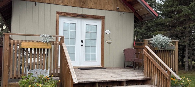 Cozy Romantic Getaway Cabin