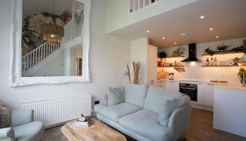 Cozy Wetherby Retreat