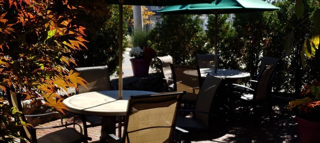 Crescent Suites Hotel