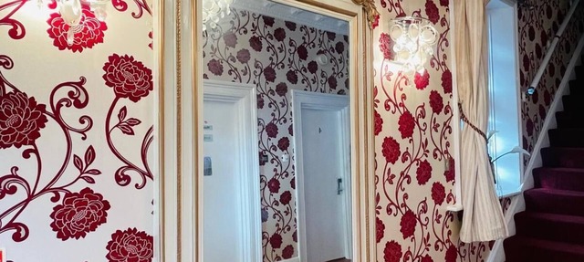 Crompton Guest House