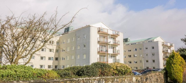 Cumbrae View: Spacious 2 Bed