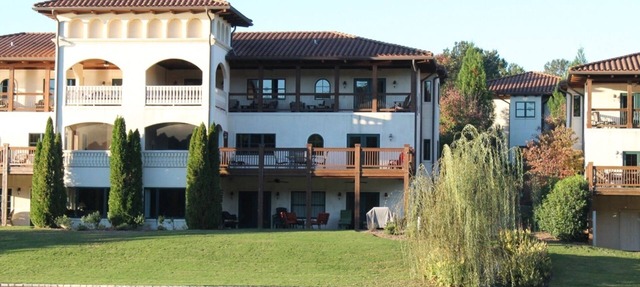 Cuscowilla Villa - 3 Bedroom/3 Bath - On Lake Oconee with Boat Slip