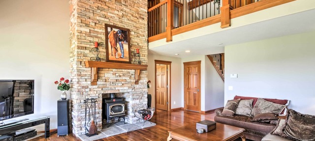 Custom Home w/Decks in Boulder! Gateway to Parks!