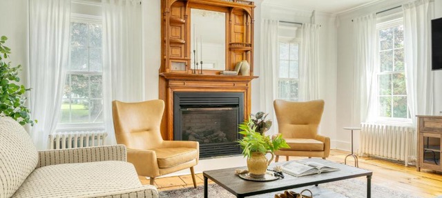 Daffodil by AvantStay Countryside Retreat in Historic Home w Large Backyard