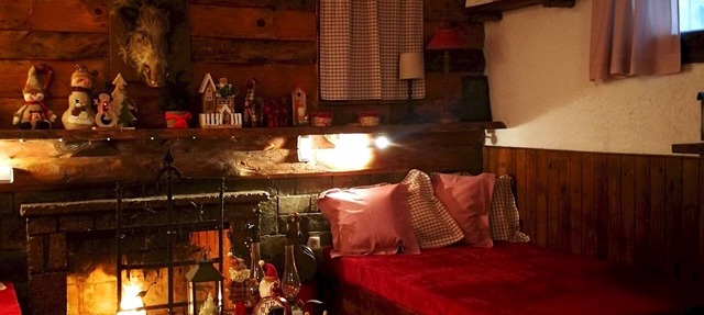 Dandy Villas Agoriani-Chalet Orelia-Fireplace-Up to 4 people