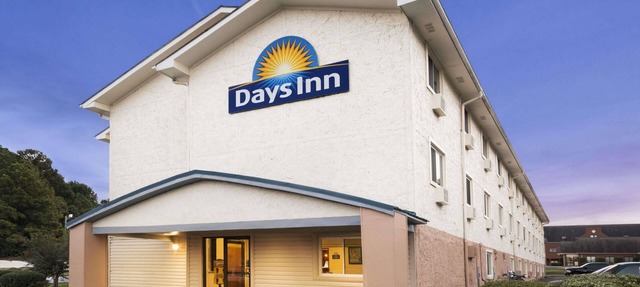 Days Inn by Wyndham Greenwood SC