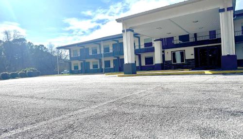 Days Inn by Wyndham Lavonia