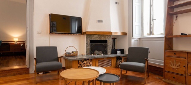 De Gradi, 2 Br Apartment In Monza By Halldis