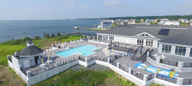 Deck & EV Charger: Coastal Retreat 1 Mi to Marina