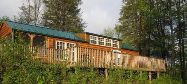 Deer run cabin in Damascus, Virginia