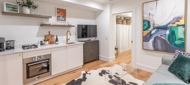Delightful Apt in the Heart of Dupont!