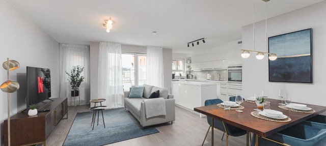 Deluxe Business Apartment 90qm 2 SZ und Büro Tiefgarage 3 Min Flughafen