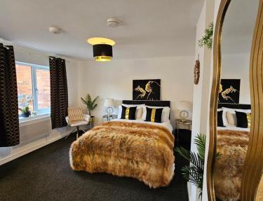 Deluxe Town Centre Studio Stevenage