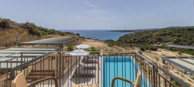 Deluxe Villa