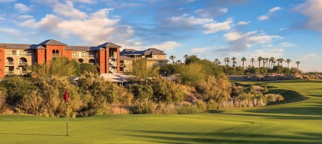 Desert Oasis: Spacious 2-Bedroom Suite at Club Wyndham Indio
