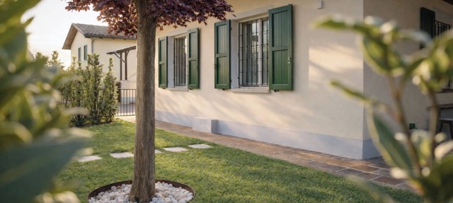 Detached villa with private garden within a Residence