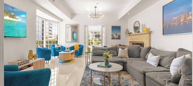 DIAMOND GREAT VILLA FOR LARGE GROUPS IN THE HEART OF SOUTH BEACH!