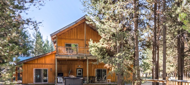 DiamondStone Guest Lodges