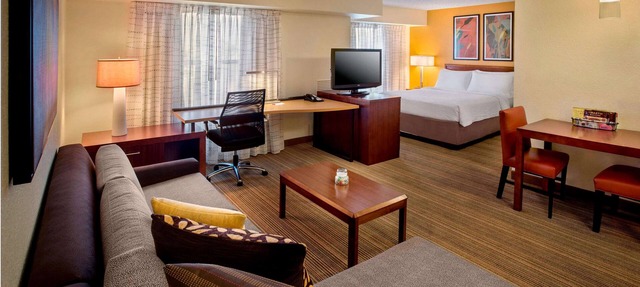 Discover Lehigh Valley Attractions w/Parking & Seasonal Pool, Free Breakfast