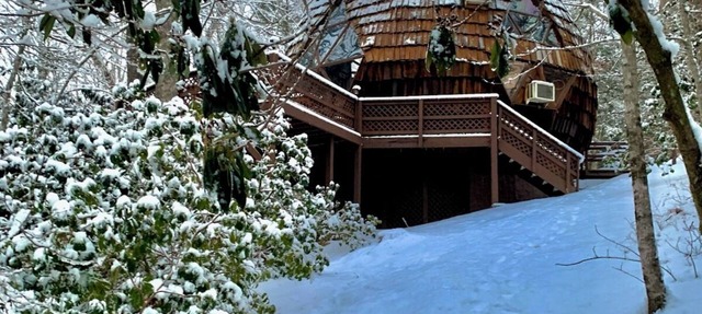 Discover Your Cool Escape - Geodesic Dome w/Hot Tub, & Private!