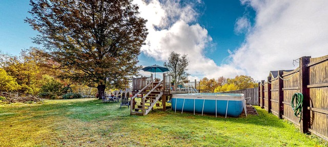 Dog-friendly farmhouse with private pool, courtyard patio, grill, & washer/dryer