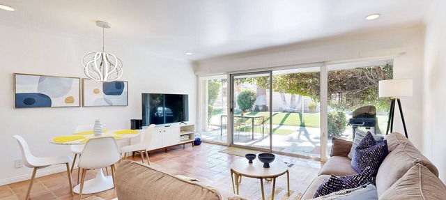 Dog Friendly Mid-Century Villa at The Coco Cabana with Pool, Spa & Tennis Courts