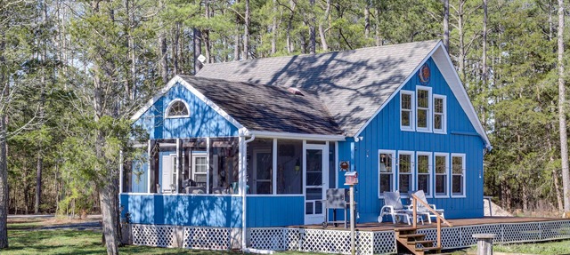 Dog-Friendly Westover Cottage w/River Access!