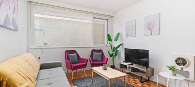 Domi Rentals - The Cozy Balaclava
