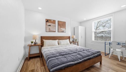 Dormont, Pittsburgh !B Modern and Spacious Private Bedroom with Shared Bathroom
