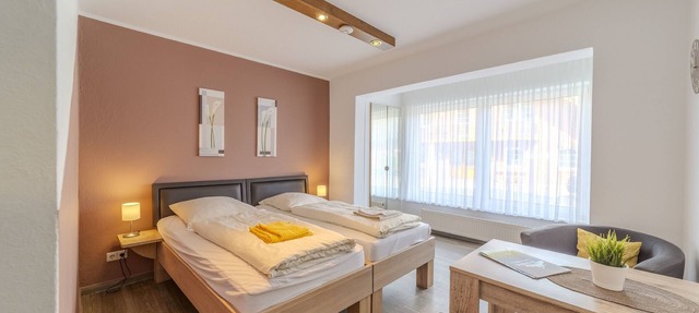 Double Room for 2 Guests with 18m² in Meppen (95751)